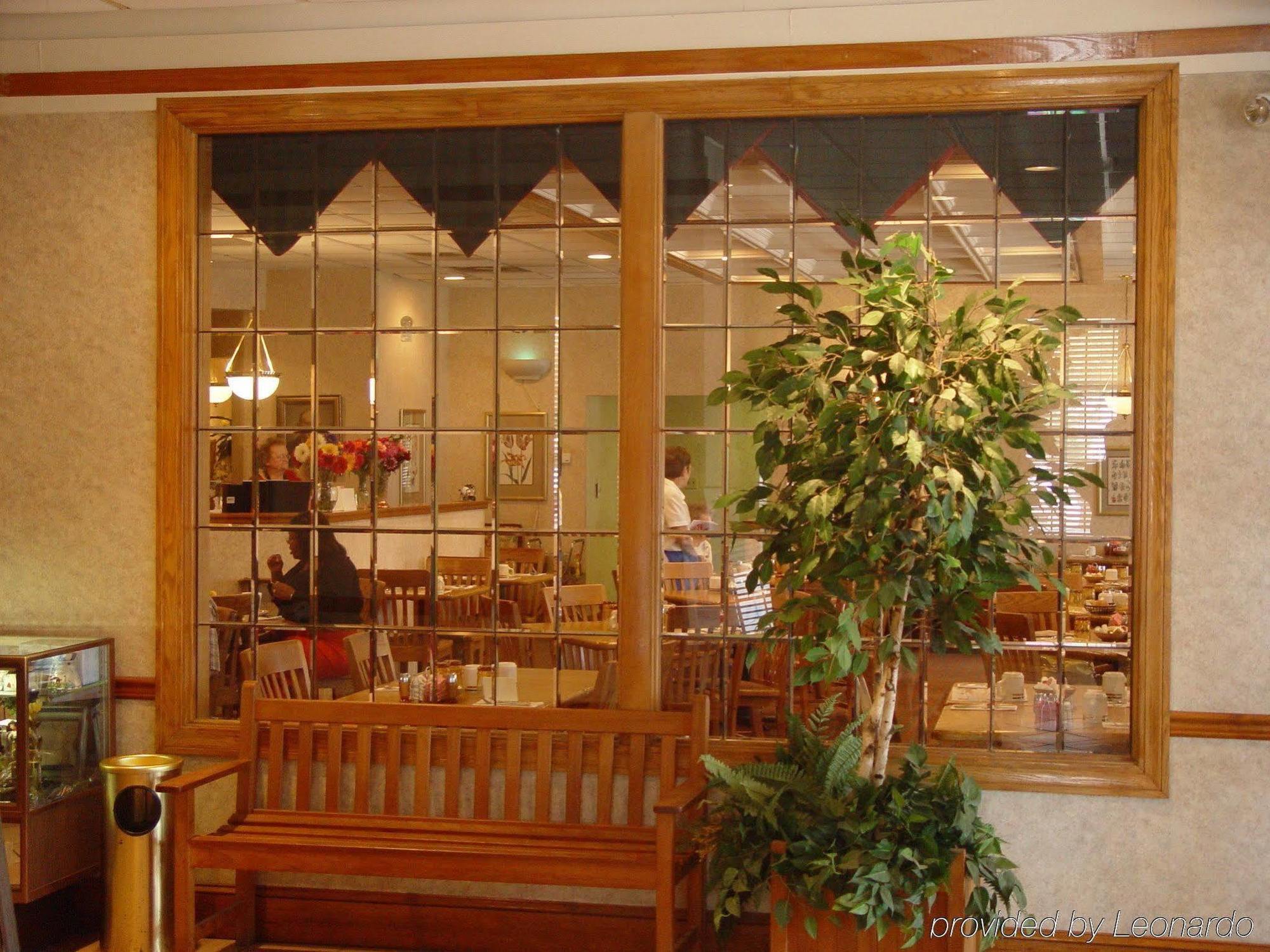 Mayfair Inn ويليامستون المطعم الصورة