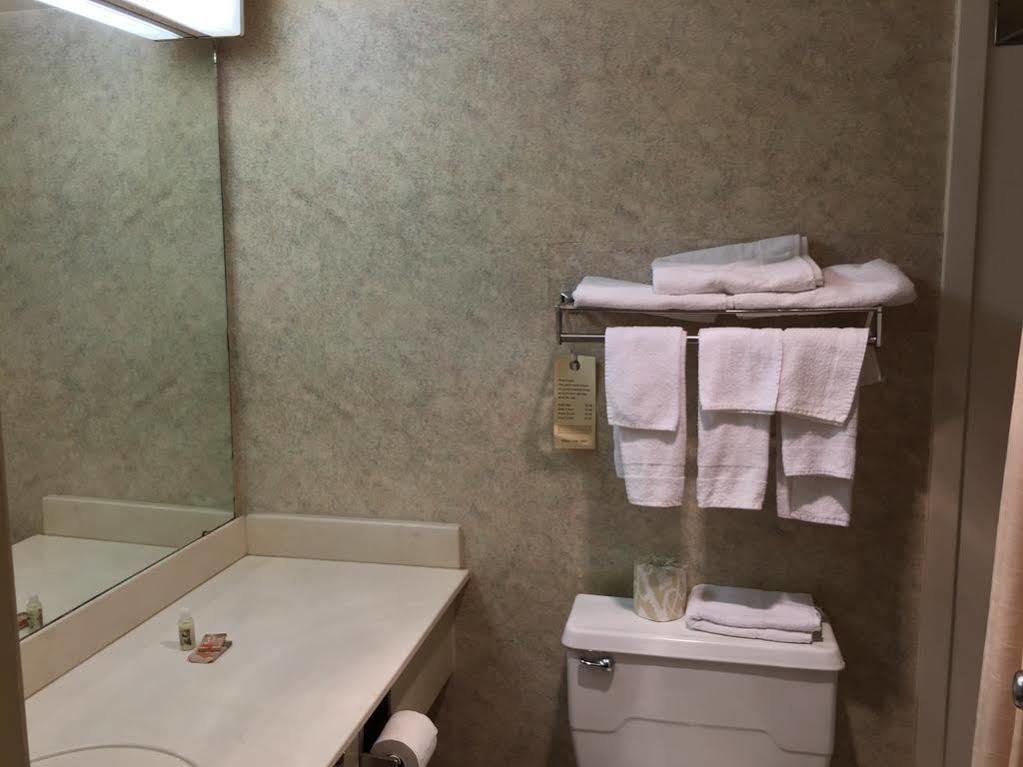 Mayfair Inn ويليامستون المظهر الخارجي الصورة